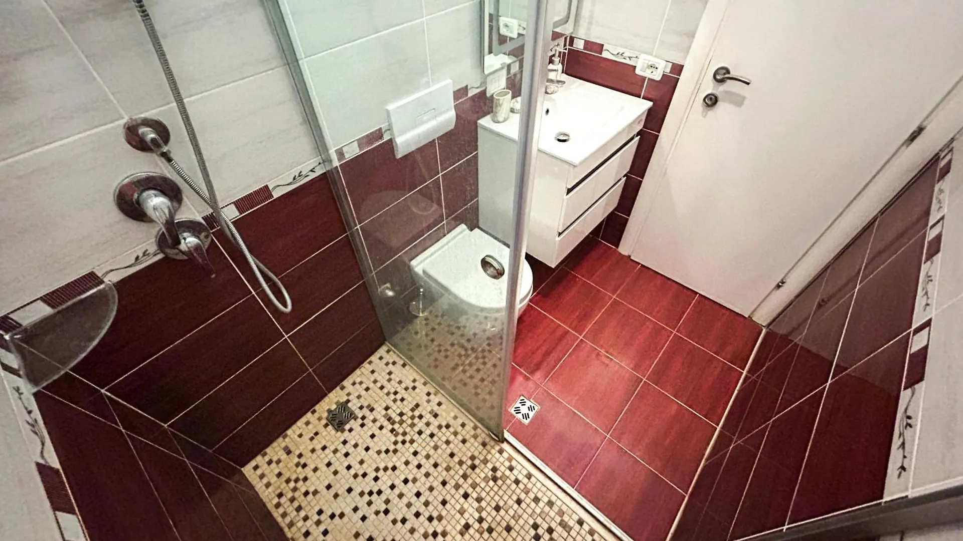 Cinco 523 Apartment Durres Albania