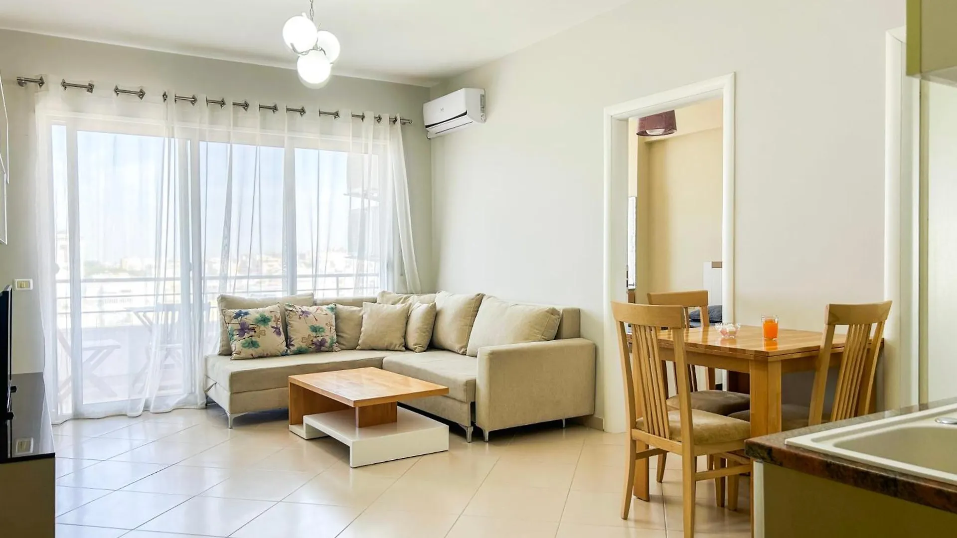 Cinco 523 Apartment Durres Albania